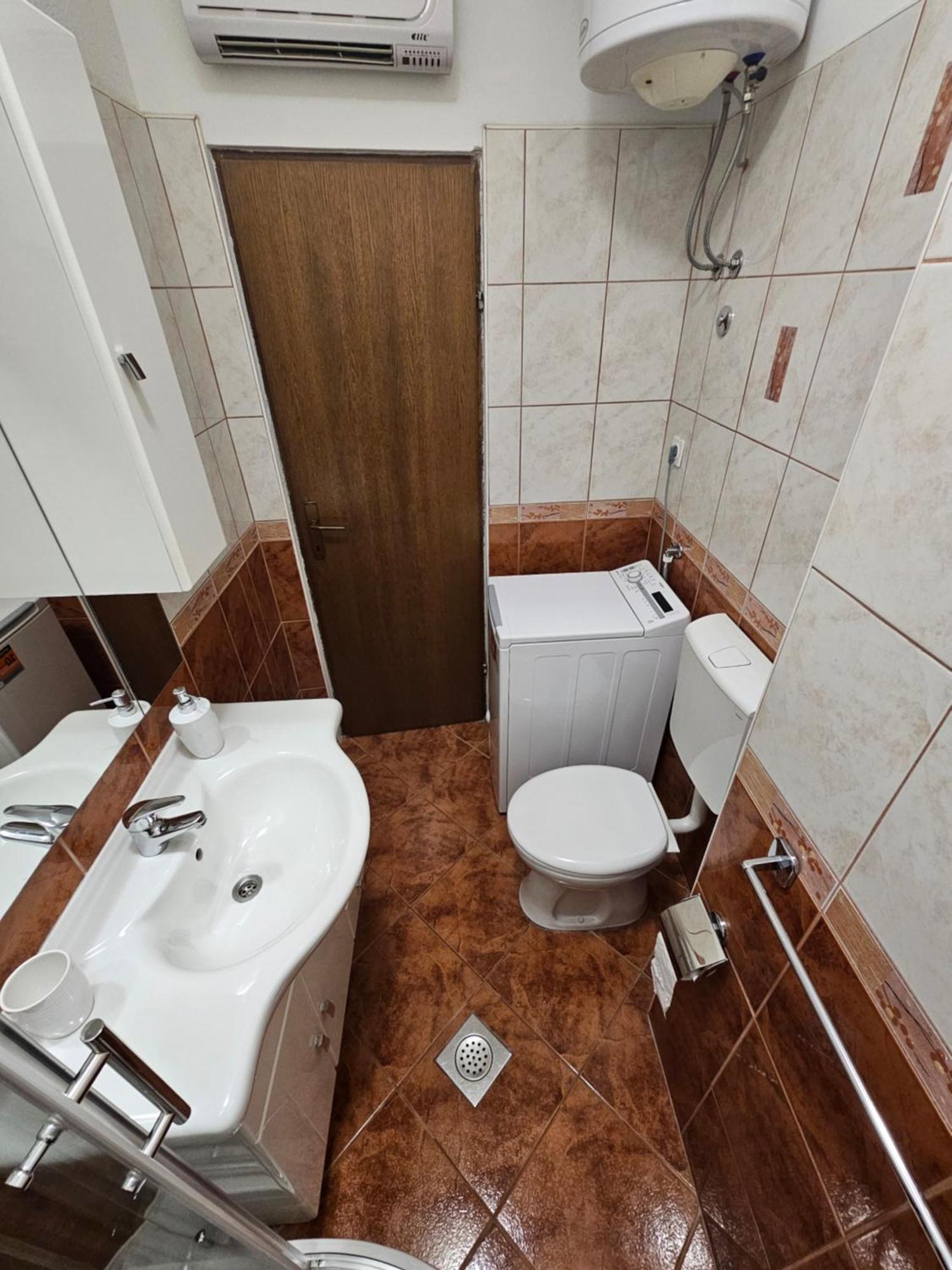 טרוגיר Apartments Grgic מראה חיצוני תמונה