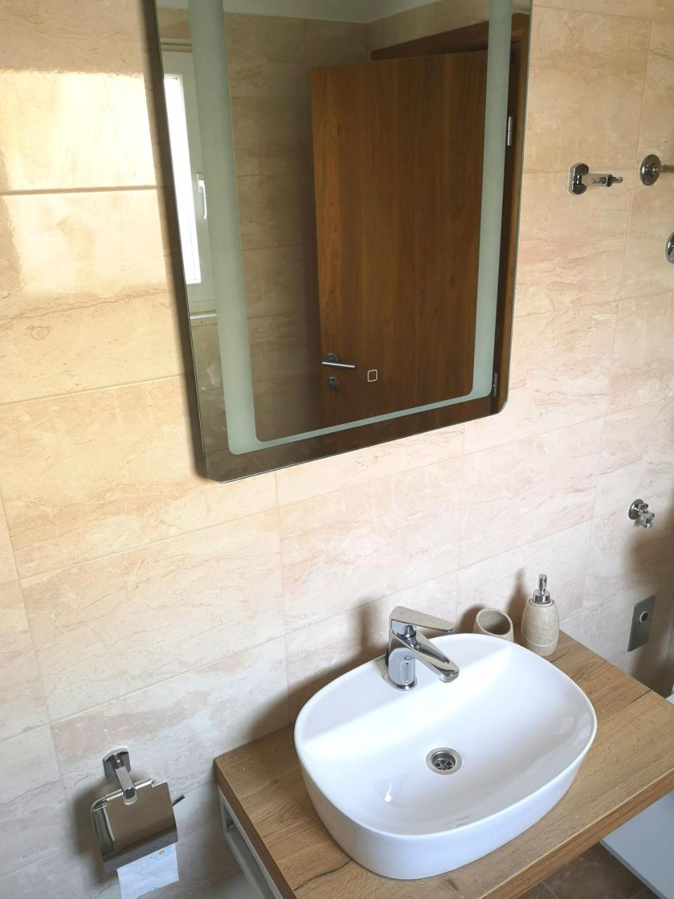 טרוגיר Apartments Grgic מראה חיצוני תמונה